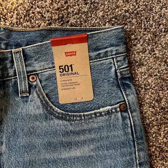 Levi’s women’s original 501 button fly jeans size 29x30 NWT - Picture 2 of 5